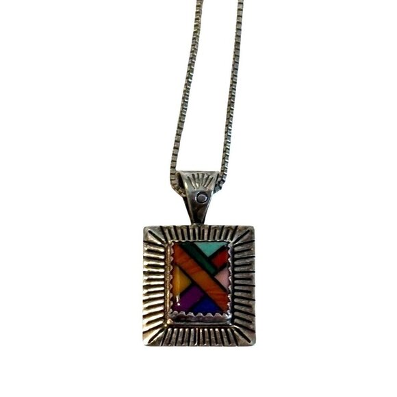 Vintage QT Sterling Silver Inlaid Multi Stone Pendant Necklace Art to Wear 18